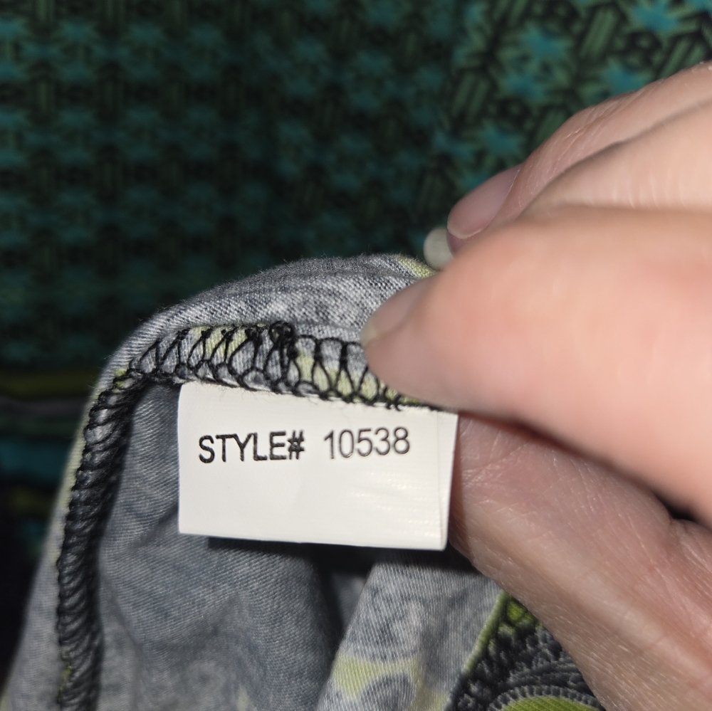 NWOT Lynn Ritchie SilverWomen’s Mixed Print Sheer Bell Sleeve Top Medium - Picture 8 of 9